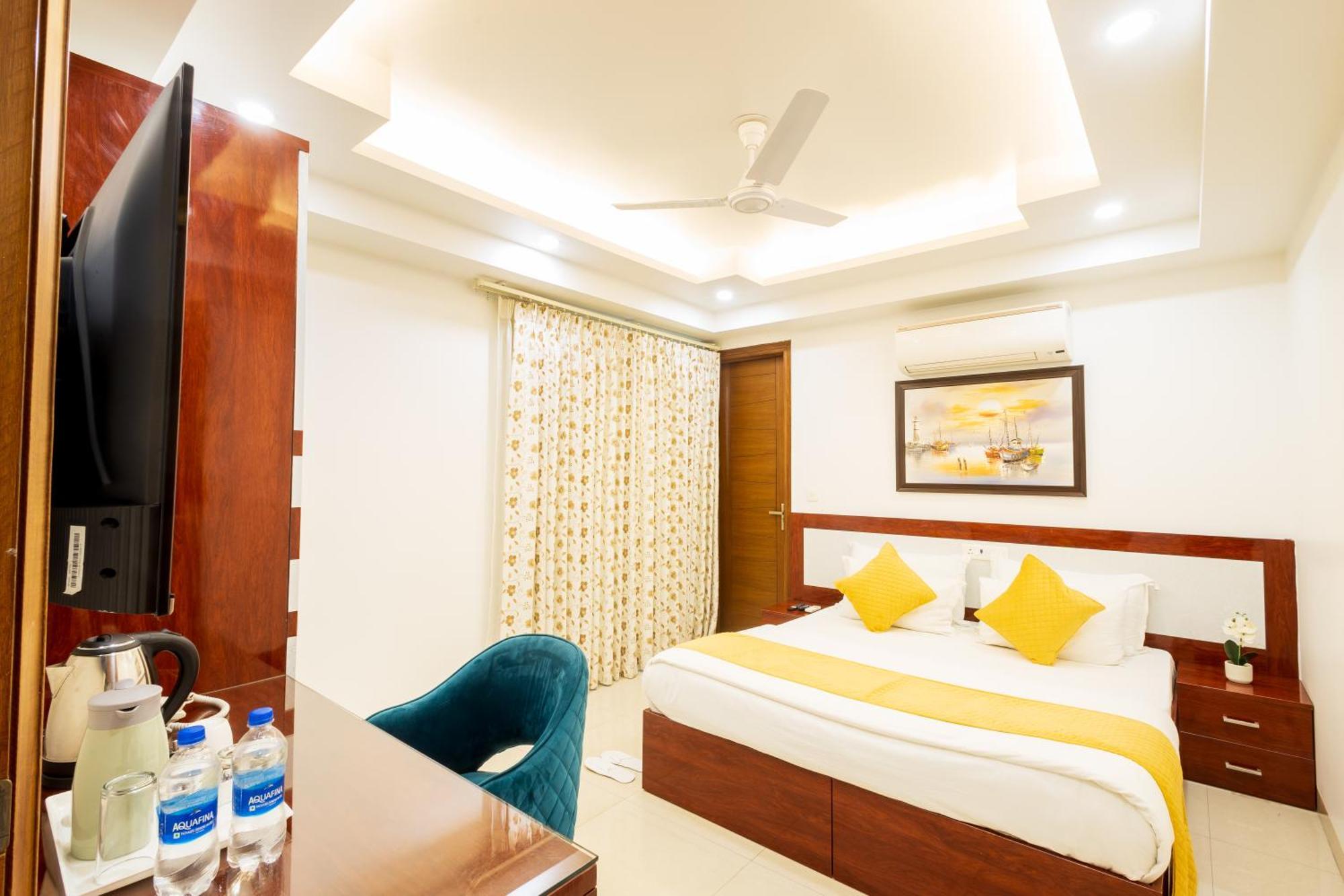 Hotel Krish - Near Medanta And Fortis Hospital Gurugram Gurgáon Exteriér fotografie